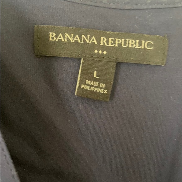 Banana Republic sleeveless blouse - Picture 3 of 3